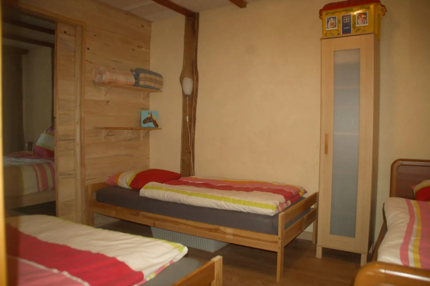 Chambre lits simples gîte 1 Camping Univers Roussel