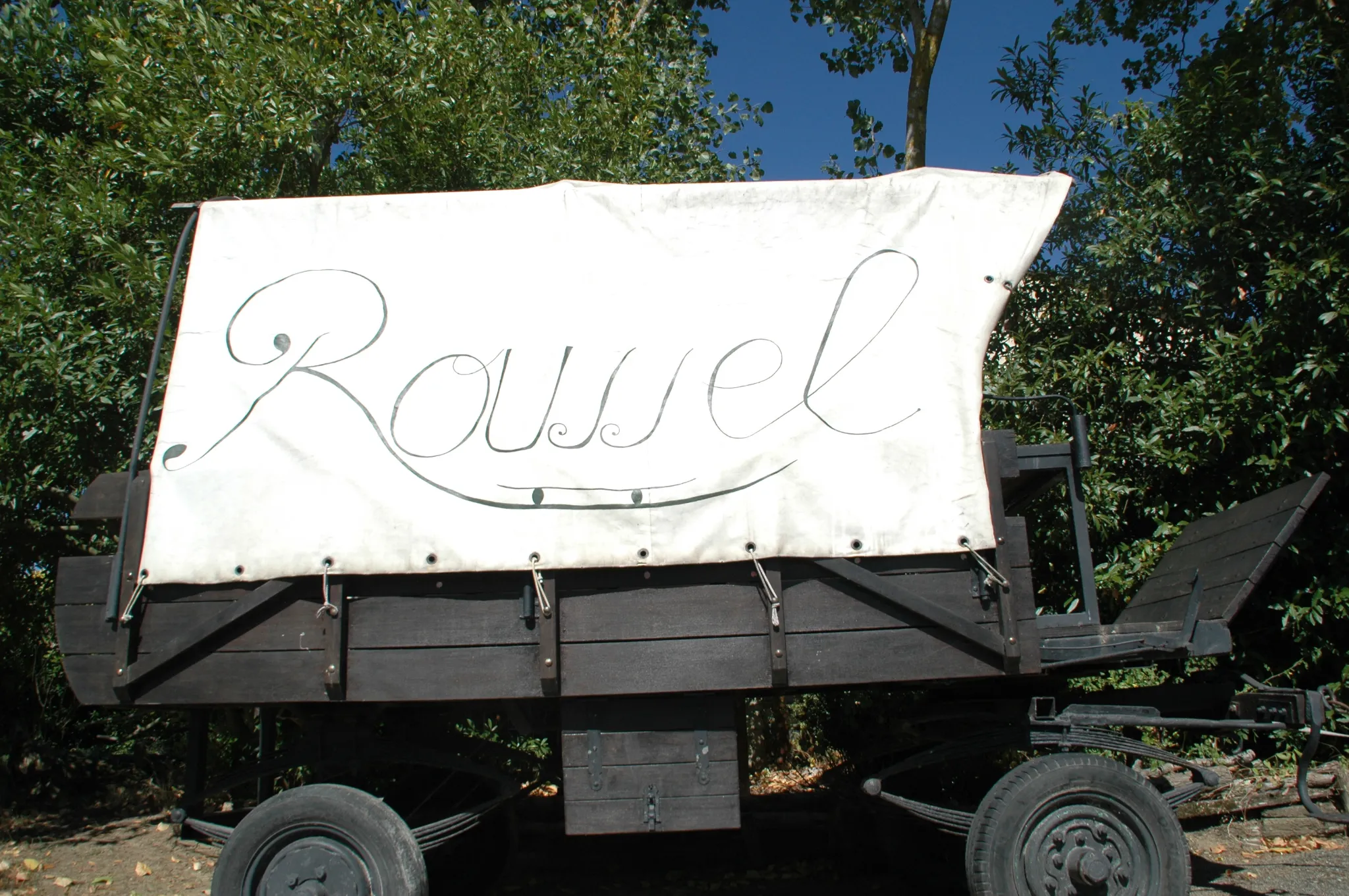 Wagon couvert camping Univers Roussel