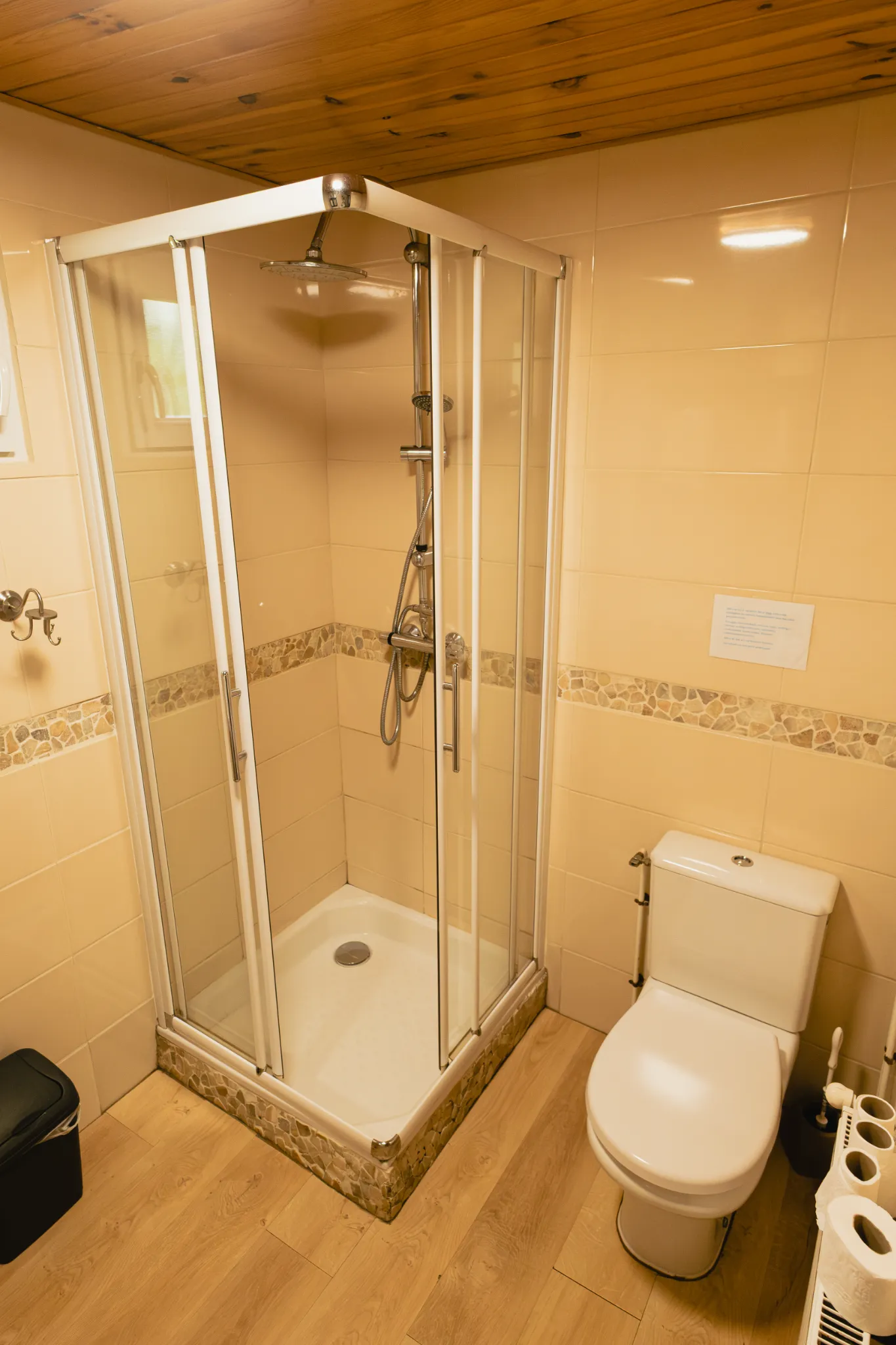 Douche gîte 4