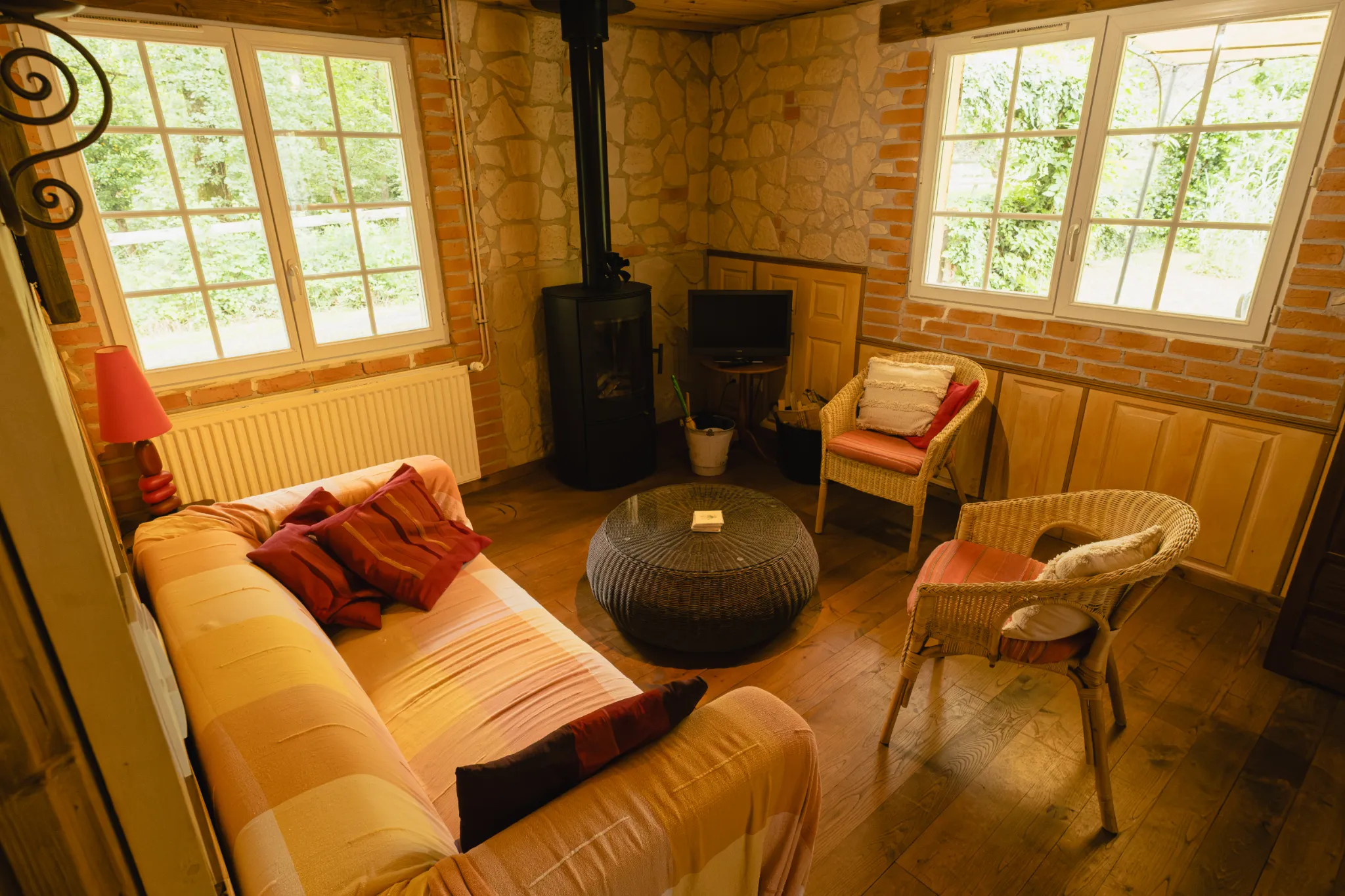 Salon + cheminée gîte 5